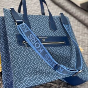 Michael Kors Navy Geometric Tote